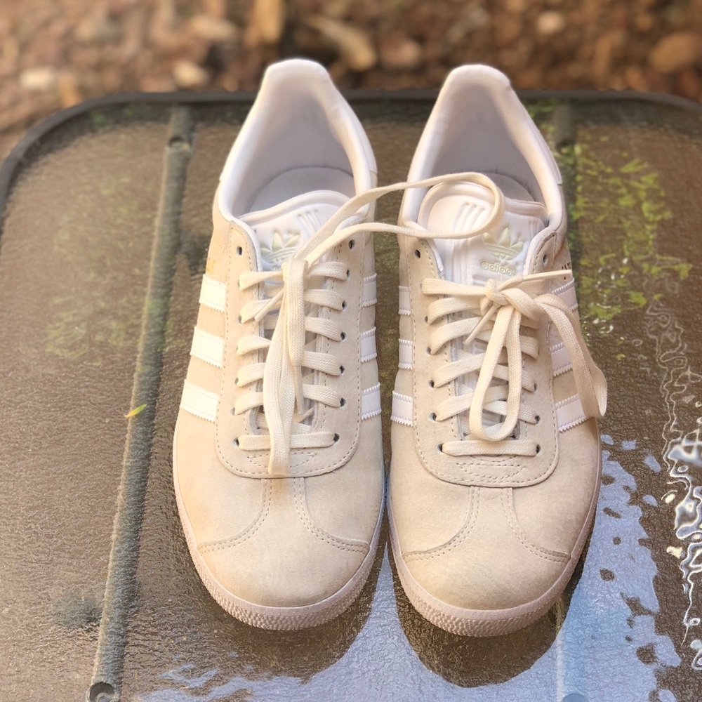 Adidas Gazelle size 7